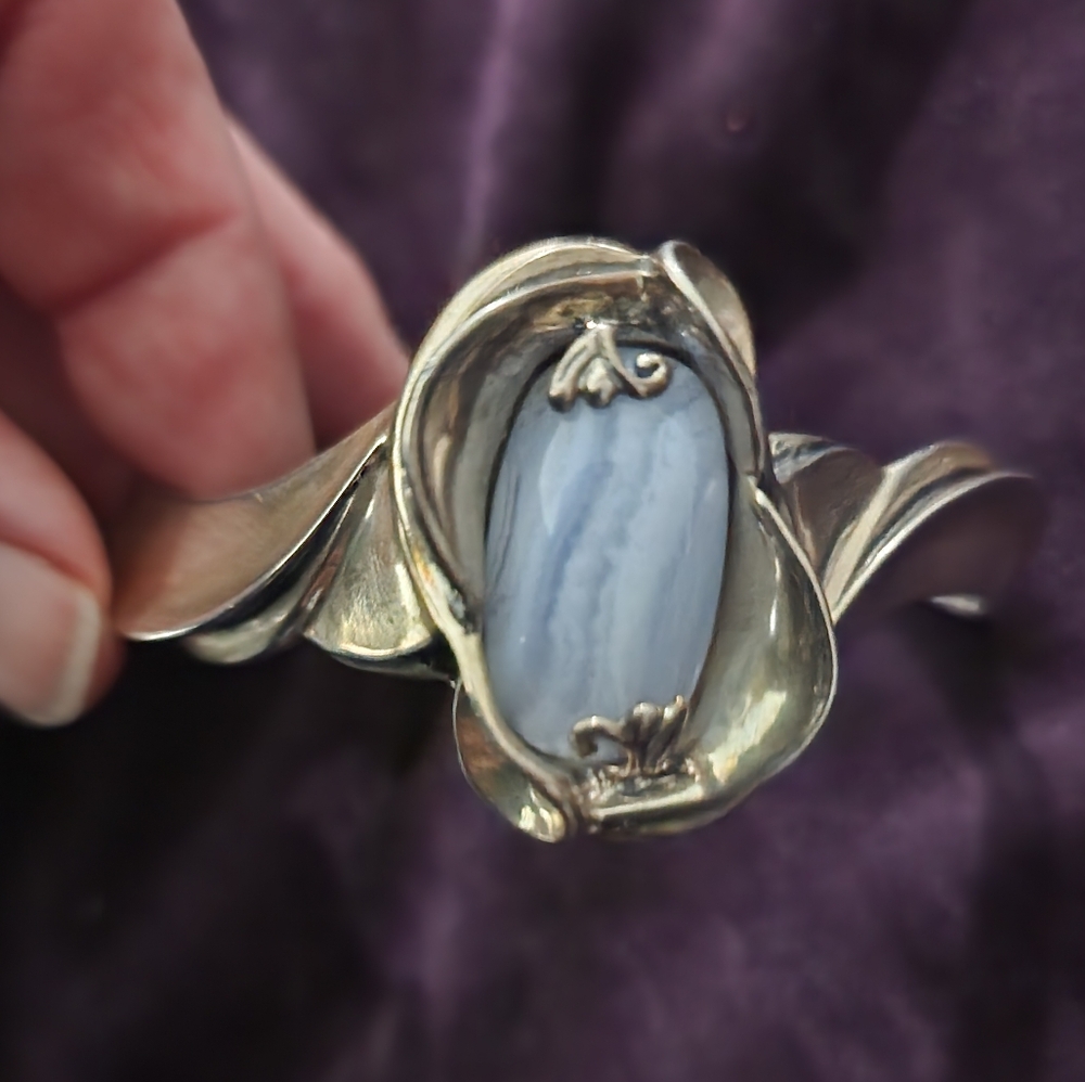 Vintage Carolyn Pollack sterling silver and lace agate cuff